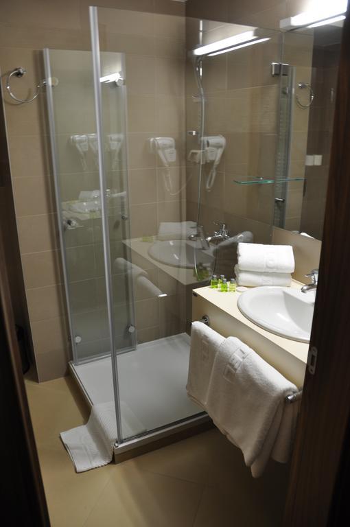 Hotel Danubia Park Veliko Gradište Habitación foto