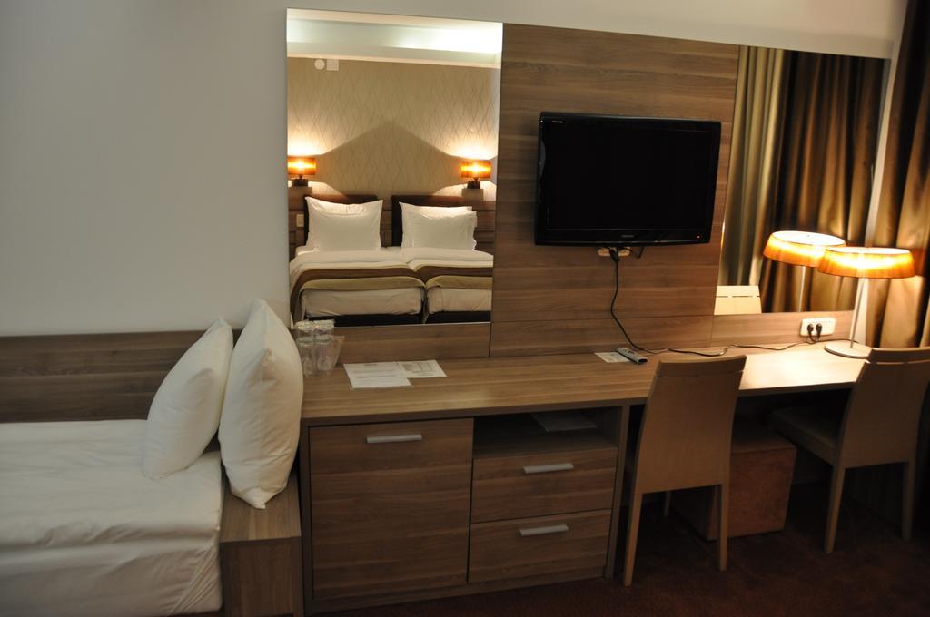 Hotel Danubia Park Veliko Gradište Habitación foto