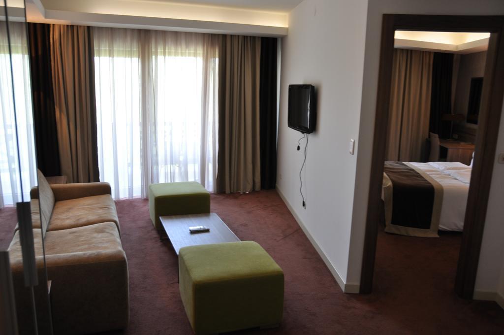 Hotel Danubia Park Veliko Gradište Habitación foto