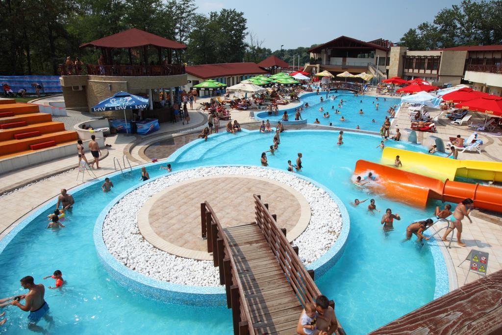Hotel Danubia Park Veliko Gradište Exterior foto
